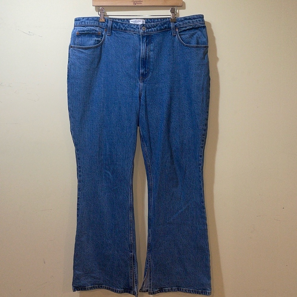 Womens Abercombie & Fitch Curve Love The Vintage Flare High Rise Jeans